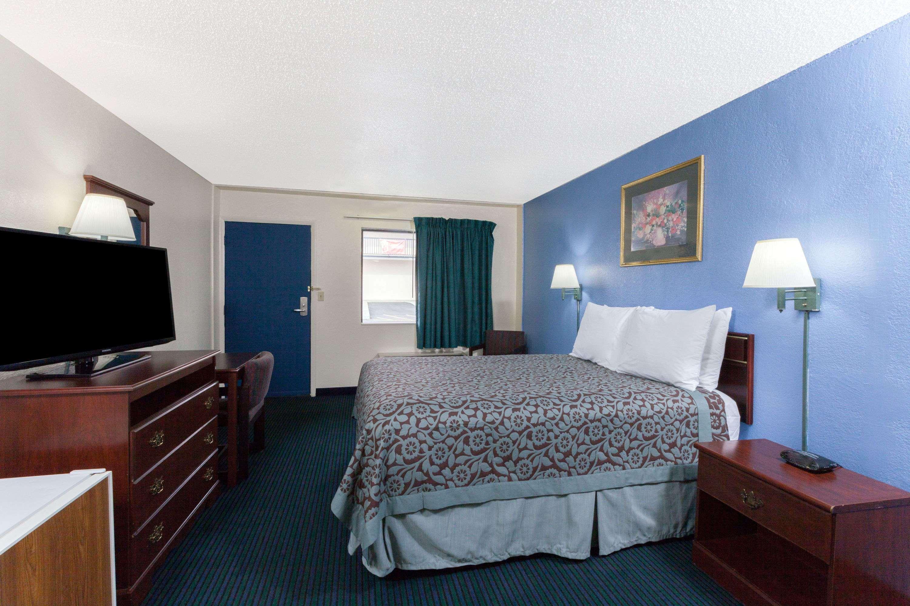 Days Inn By Wyndham Oklahoma City Fairground Exterior photo